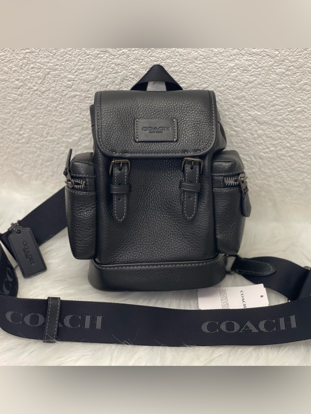 NWT Coach Sprint Sling Pack Leather CBF63 in Black